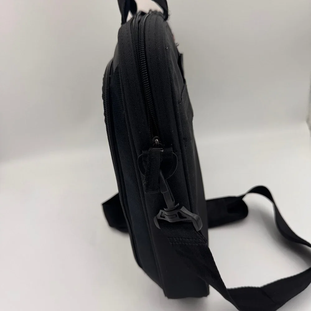 Case Logic Black Nylon 15.6